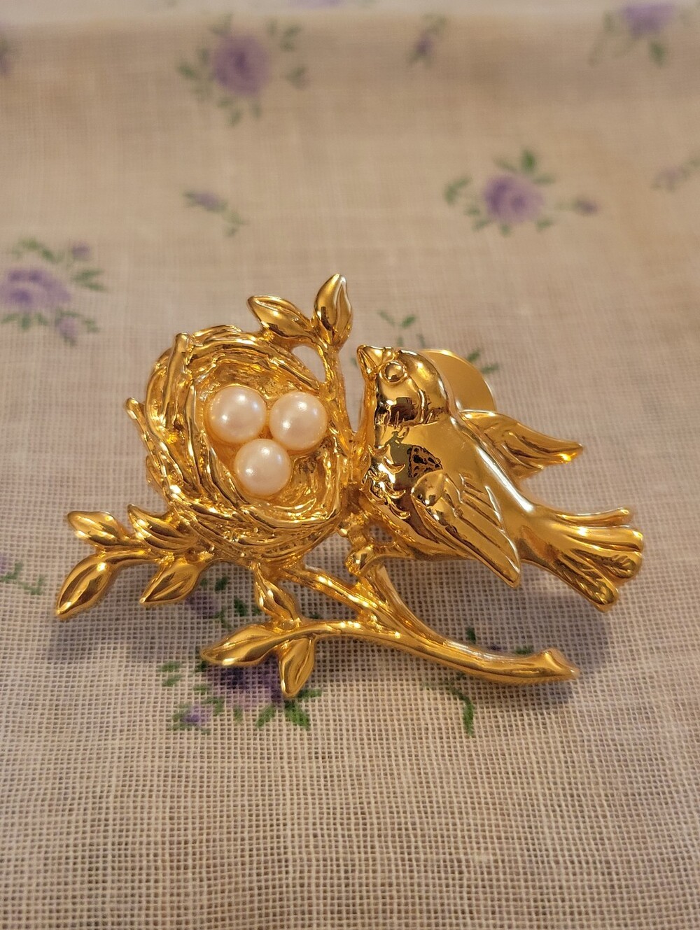 Vintage Gold Toned Bird & Nest Brooch